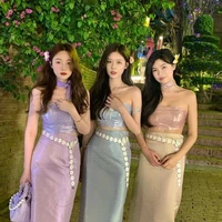 สามสาวร้องพร้อมกันหรือทำอะไรพร้อมกัน