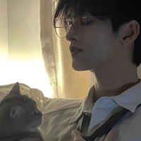 จีซุน(พระเอก)