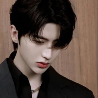 คิม(บอดี้การ์ดของพ.น)