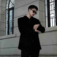 คิง(หัวหน้าบอดี้การ์ด)