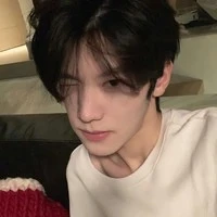 บาส//พระเอก