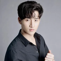 โอร์ม(ประธานชมรมว่ายนํ้า)