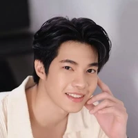 บอสตั้น(พี่ในชมรมว่ายน้ำ)