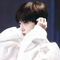 ไอริส🌸 (นายเอก)