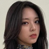 SHIN YUNA