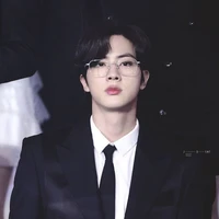 เจมส์🖤//หัวหน้าทนายความ