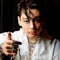 JUNGKOOK ( VAMPIRO )