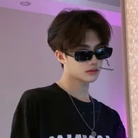 ทิศใต้ [พี่ชายนายเอก]