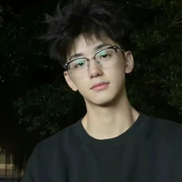 ซิม(เพื่อนพระเอก)