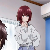 คิริมาโนะ  ริสะ