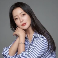 แหวนเพชร(แม่นางเอก)