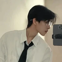 อาชิ//ตอนใส่เเวว+ลบหน้า