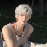 คิว//เจ้าของบาร์+?