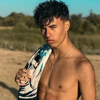 San (ex novio)