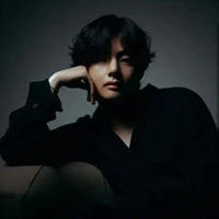 Kim Taehyung (v)