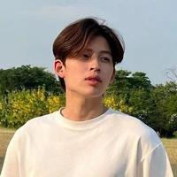 ธารา4/8🖤🧬