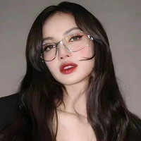 Viona Scarlett Maheswari