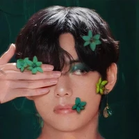 V💛