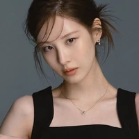 นารี