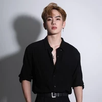 วิว(น้องชายคนเล็กของพ.อ)