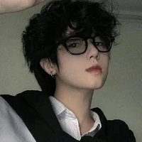 สีเทียน(เพื่อนนายเอก)