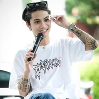 โอม(น.อ.)