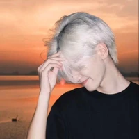 เชน=เพื่อนพระเอก+นายเอก