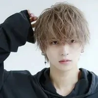 Li Kai [ 29 Anos / Ômega ]