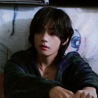Kim Taehyung / eldest son of kims