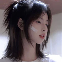 เดือน(แฝดน้อง)