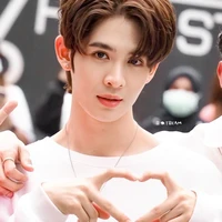 โอมเพื่อนน.อ