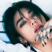 HWANG HYUNJIN