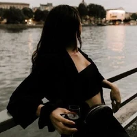 𝐴𝑙𝑖𝑠𝑎 𝑀𝑎𝑥𝑤𝑒𝑙𝑙 [ 𝑀.𝐿 𝑠𝑖𝑠