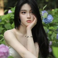 วีว่า : (ญาญ่าในอดีต)
