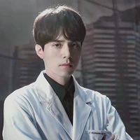 อาจารย์ใหญ่ลี(ลุงนอ.)