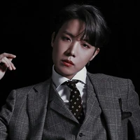 jung hoseok (hobi)