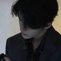 เอมิล [พระเอก]