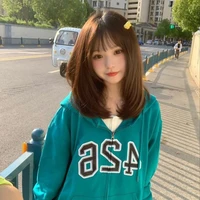 เอมมี่(แฟนบิว+นางเอกสาวแบ๊ว)