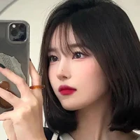 ดีน่า🙄(เพื่อนน.ร)