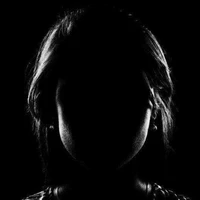Hantu temen Yoan (wanita)