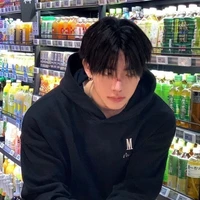 ไนท์(พี่ของพ่อ)