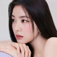 launa greta flora