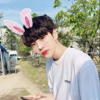 ยู (นายเอก💕)
