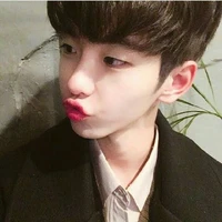มิ้นท์ (เพื่อนนายเอก)