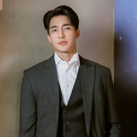 เอิร์ธ👑