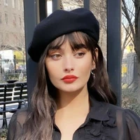 Leona Falcone (fl Lil sis)