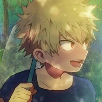 ~katsuki bakugou/d.d/*7 años*