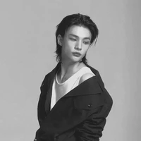 hwang hyunjin