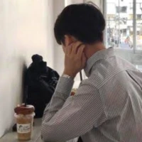 คิว (พระรอง/เเฝดเคน)