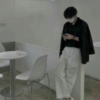 อเล็กซานเดอร์/นายเอก